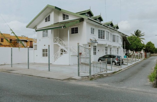 Arima Apartment | Cozy Studio in Arima with AC, WiFi & self check-in. Near to airport & shops