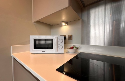 Bracknell Apartment | Cozy Studio in Bracknell with free Parking