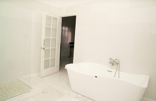 Cooper Jack Bay Settlement Apartment | Cozy Studio in Delightful Providenciales with WiFi, AC