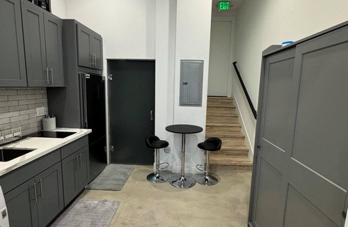Genesee Apartment | Cozy studio in enchanting Seattle with AC, WiFi