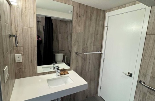 Genesee Apartment | Cozy studio in enchanting Seattle with AC, WiFi