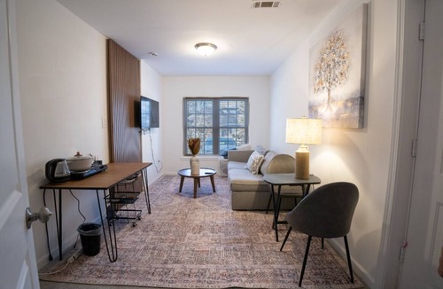 Duluth Apartment | Cozy studio in lovely Duluth with WiFi, AC