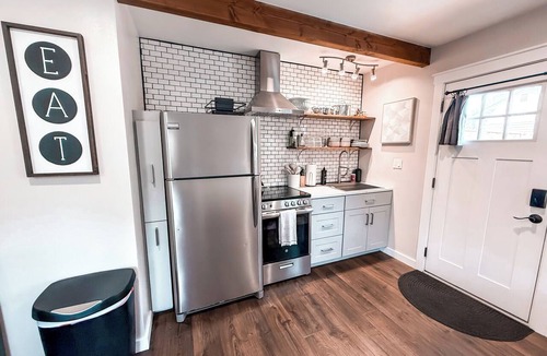 Orchard District Apartment | Cozy studio in midtown Bend