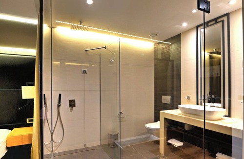 Terazije Apartment | Cozy Studio in Strong Center of Belgrade with Private Garage