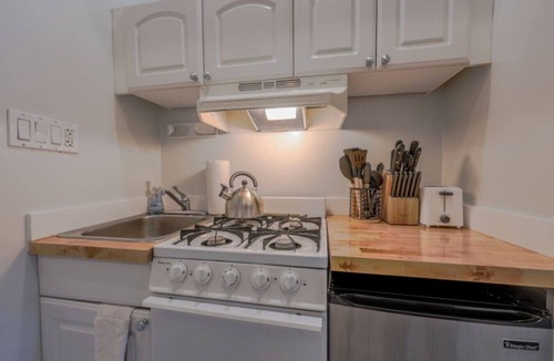 Prudential - St. Botolph Apartment | Cozy Studio in the South End