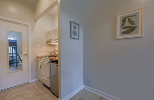 Prudential - St. Botolph Apartment | Cozy Studio in the South End