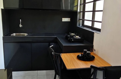 Puthenthope Apartment | Cozy Studio Near Beach Peaceful Stay in Trivandrum