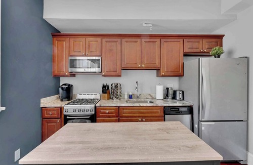 Old City Apartment | Cozy Studio | Old City | 1Bed |Independence Hall