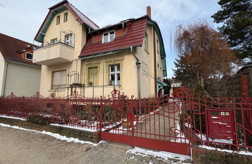 Mahlsdorf Apartment | Cozy Studio on the Outskirts – Pet Friendly