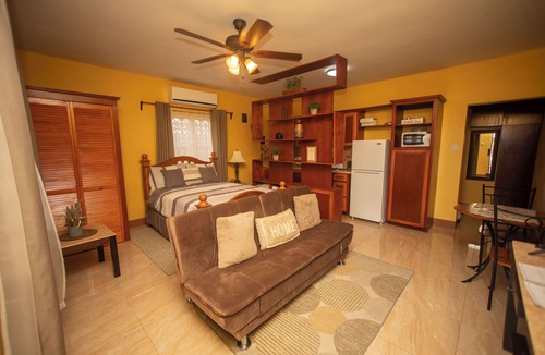 Basseterre Apartment | Cozy Studio Room with Private Entrance Buckley's