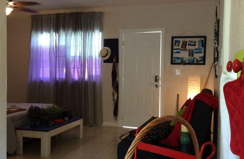 Coral Way Apartment | Cozy Studio steps to Coconut Grove