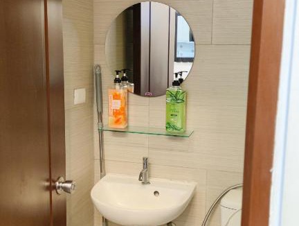 Muntinlupa Apartment | Cozy Studio Unit in Alabang, Muntinlupa.