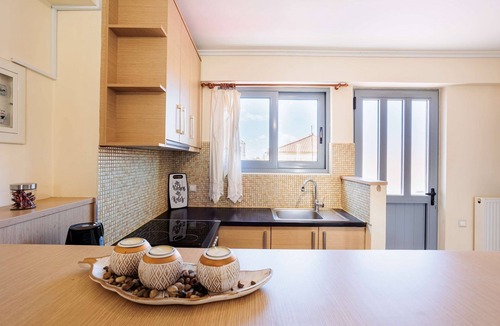 Filiatra Apartment | Cozy Studio w Balcony in the Center of Filiatra