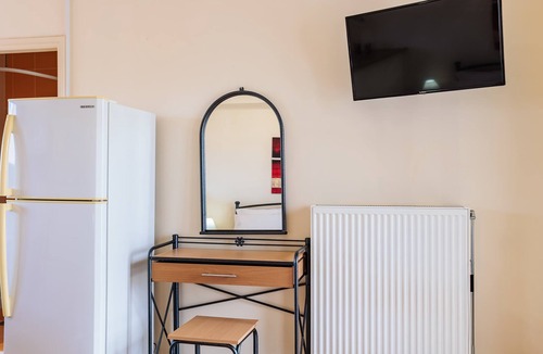 Filiatra Apartment | Cozy Studio w Balcony in the Center of Filiatra
