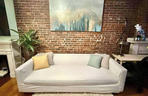 Beacon Hill Apartment | Cozy Studio w/Full Kitchen, Close to MGH, Walkable Train Lines
