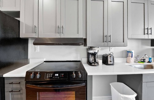 Bloomington Apartment | Cozy Studio Walk to Campus & Dining