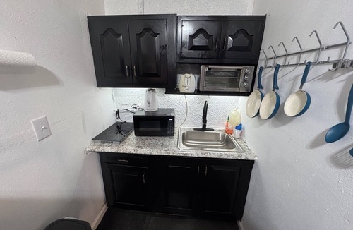 Goldenrod Apartment | Cozy studio with AC and WiFi in charming Winter Park