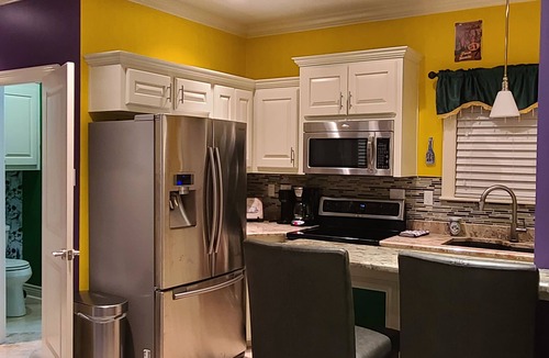 Hammond Apartment | Cozy studio with AC/WiFi in enchanting Hammond 1 hr from NOLA and Baton Rouge