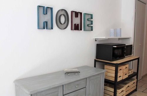 Les Claux Apartment | Cozy Studio with Balcony, 30m from Ski Lifts and 50m from Shops - Sleeps 4