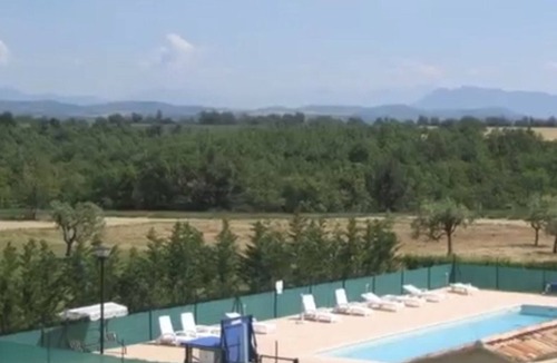 Brunet Apartment | Cozy studio with pool in the heart of Valensole