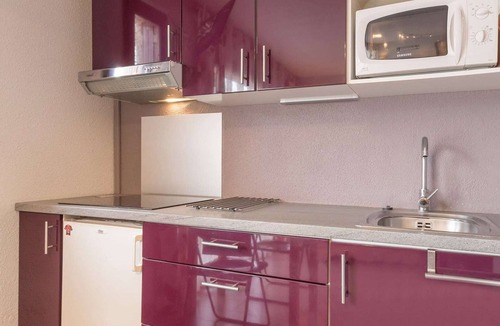 Briancon Apartment | Cozy studio with sleeping area, near cable car and center, parking