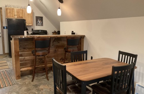 Large Apartment | Cozy Studio with Unique Charm in Private Setting