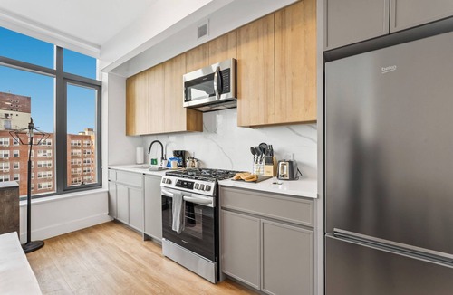 Bath Beach Apartment | Cozy studio with WiFi and AC in lovely Brooklyn