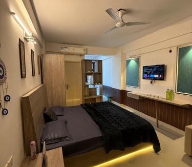 Ghaziabad Apartment | Cozy Studioo
