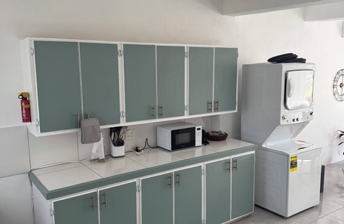 Saint John Parish Apartment | Cozy, Stylish 2 bdApt , 8 Min drive to Beach , Car rental option , Amazing Value