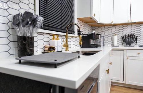 Coraopolis House | Cozy, stylish home renovated basement near the airport!