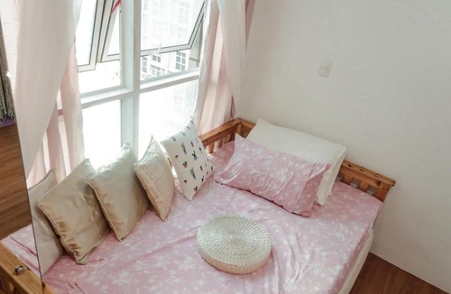 San Antonio Bed & Breakfast | Cozy Sunlit Studio