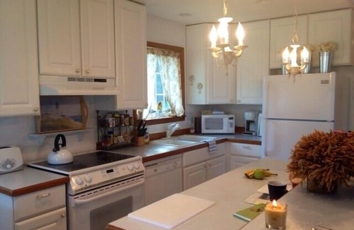 Sunset Beach House | Cozy Sunset Beach Cottage By Lake and Ocean, Peaceful Setting *Wi-Fi*