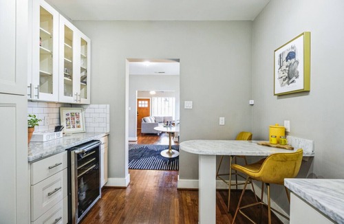 South Central Houston House | Cozy Third Ward Hideaway | Sleeps 8