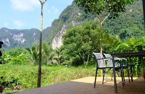 Nong Thale Cottage | Cozy Tiny 2Beds House Nature Retreat with Mountain Views - Near Aonang Krabi