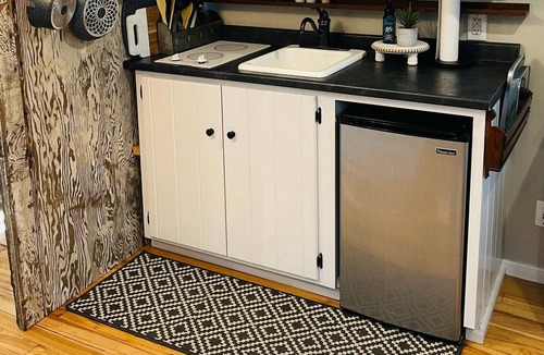 Spicer House | Cozy tiny home nestled close to beautiful Green Lake in Spicer, MN.