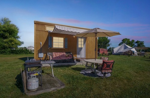 Mount Jackson Cabin | Cozy Tiny Home Retreat On Shenandoah Valley Farm 1 Bedroom Cabin