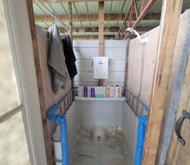 Jonesville House | Cozy Tiny House on Working Farm, for Fun Glamping Trips in Kentucky