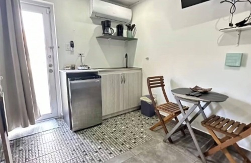 Oranjestad Apartment | Cozy Tiny Studio only a 5-minute Stroll to Reflexion Beach, perfect for relaxing
