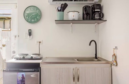 Oranjestad Apartment | Cozy Tiny Studio only a 5-minute Stroll to Reflexion Beach, perfect for relaxing