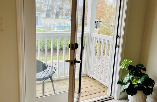 Harrods Creek House | Cozy Townhome on Harrods Creek in Prospect, Kentucky
