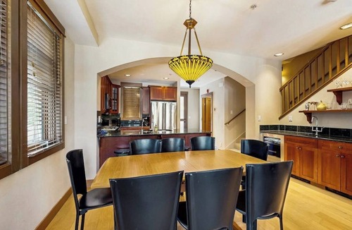 Copper Mountain Village House | Cozy townhome with fully stocked kitchen, fast wifi & easy ski access