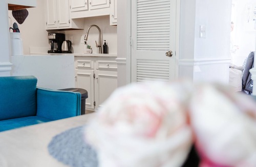 West Ashley House | Cozy Townhouse in heart of West Ashley