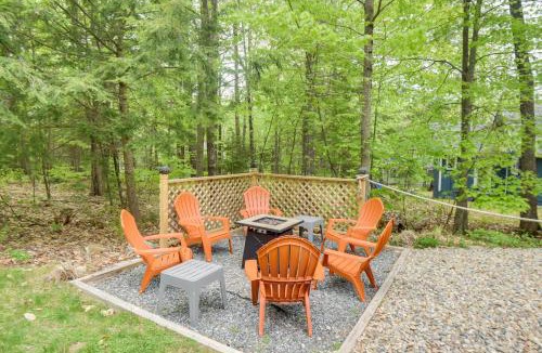 Tuftonboro House | Cozy Tuftonboro Escape: Steps to Private Beaches!