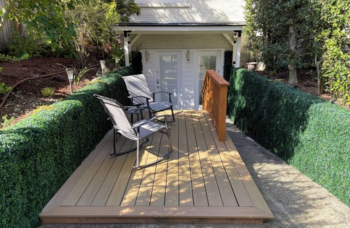Seattle Apartment | Cozy Two Bedroom Apt - Arboretum/Montlake, UW, Husky Stadium, UWMC, Madison Park