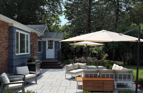 Brookhaven House | Cozy two-bedroom cottage in Long Island's bucolic Brookhaven Hamlet