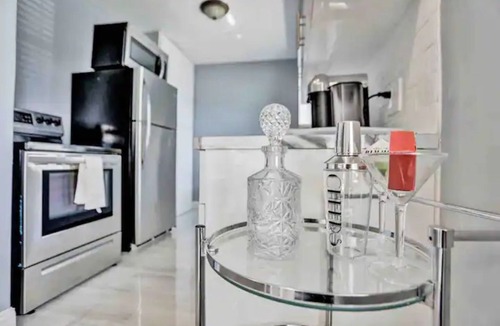 Pompano Beach Apartment | Cozy unit across the street from beach