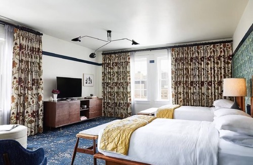 Mount Vernon Hotel | Cozy Up in Baltimore: Artistic Boutique Hotel with Karaoke Rooms & Valet Parking