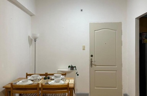 Bonifacio Global City Apartment | Cozy Urban Retreat in Burgos Circle, BGC