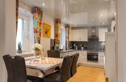Neustadt an der Aisch Apartment | Cozy vacation apartment with garden and pavilion