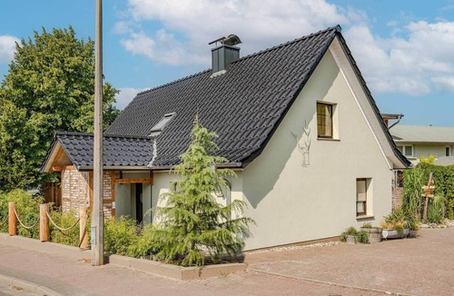 Heringsdorf Apartment | Cozy vacation apartment in Heringsdorf with large garden - only 550 m to the beach